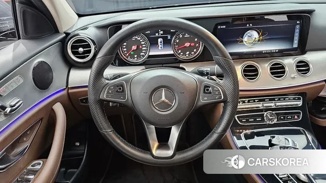 Mercedes-Benz E-Class W213 2018 Серый из Кореи, фото 5