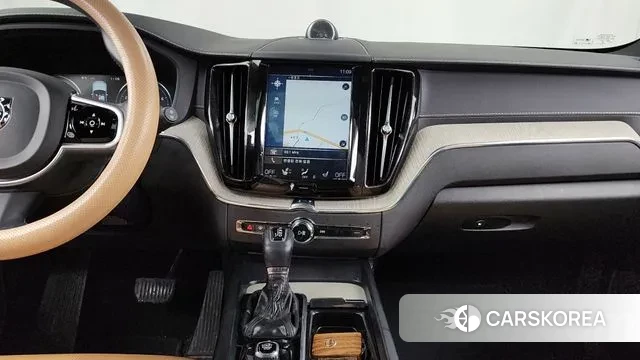 Volvo XC60 second Generation 2020 Черный из Кореи, фото 5