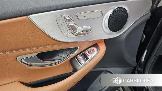 Mercedes-Benz C-Class W205 2020 Черный из Кореи, фото 5
