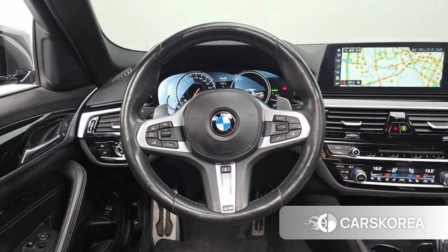 BMW 5 Series (G30) 2018 Серый из Кореи, фото 5