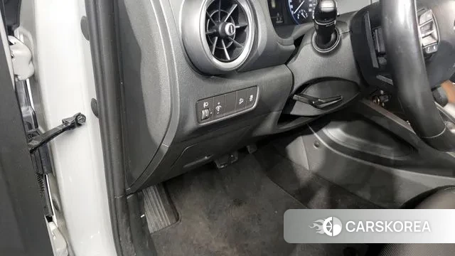 Hyundai The New Kona 2021 Серебристо-серый из Кореи, фото 5