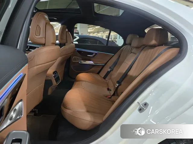 Mercedes-Benz E-Class W214 2025 Белый из Кореи, фото 5