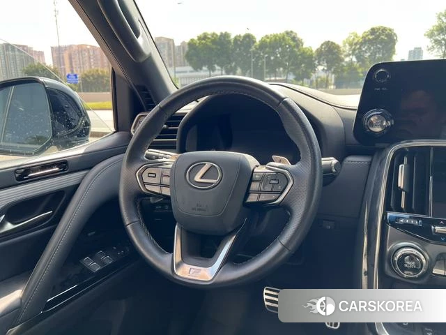 Lexus LX 2026 Черный из Китая, фото 5