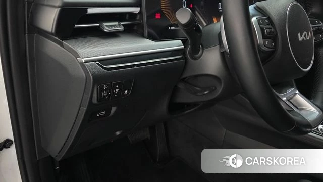 Kia The New K5 3rd generation 2023 Белый из Кореи, фото 5