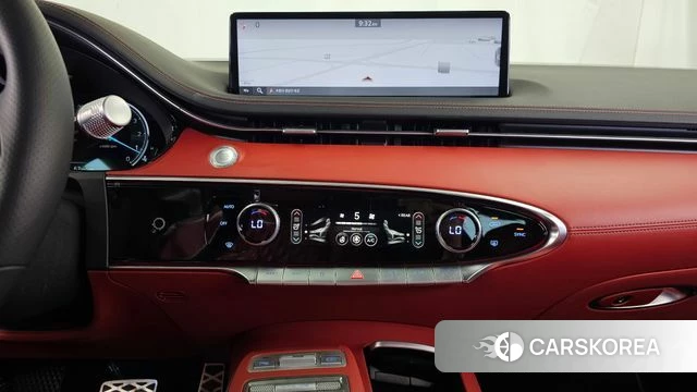 Genesis GV70 2022 Белый из Кореи, фото 5