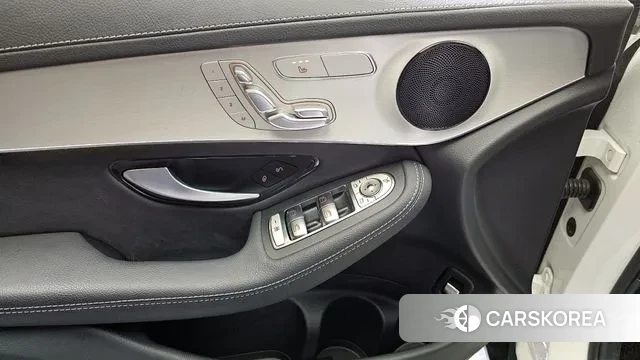 Mercedes-Benz GLC-Class X253 2022 Белый из Кореи, фото 5