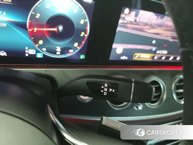 Mercedes-Benz E-Class W213 2023 Черный из Кореи, фото 5