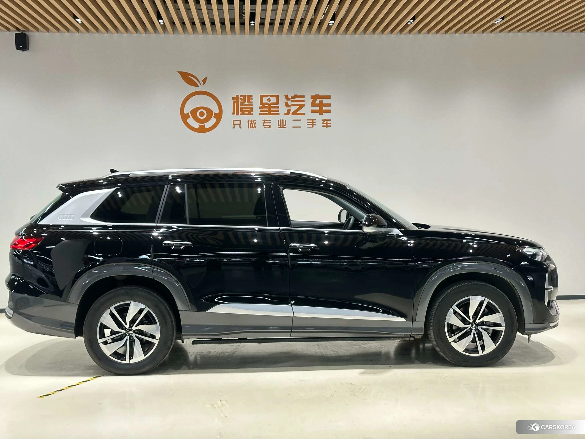 Audi Q6 2023 Черный из Китая, фото 5