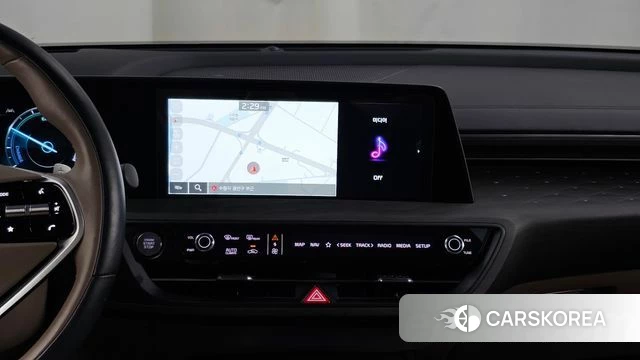 Kia K8 Hybrid 2024 Белый из Кореи, фото 5