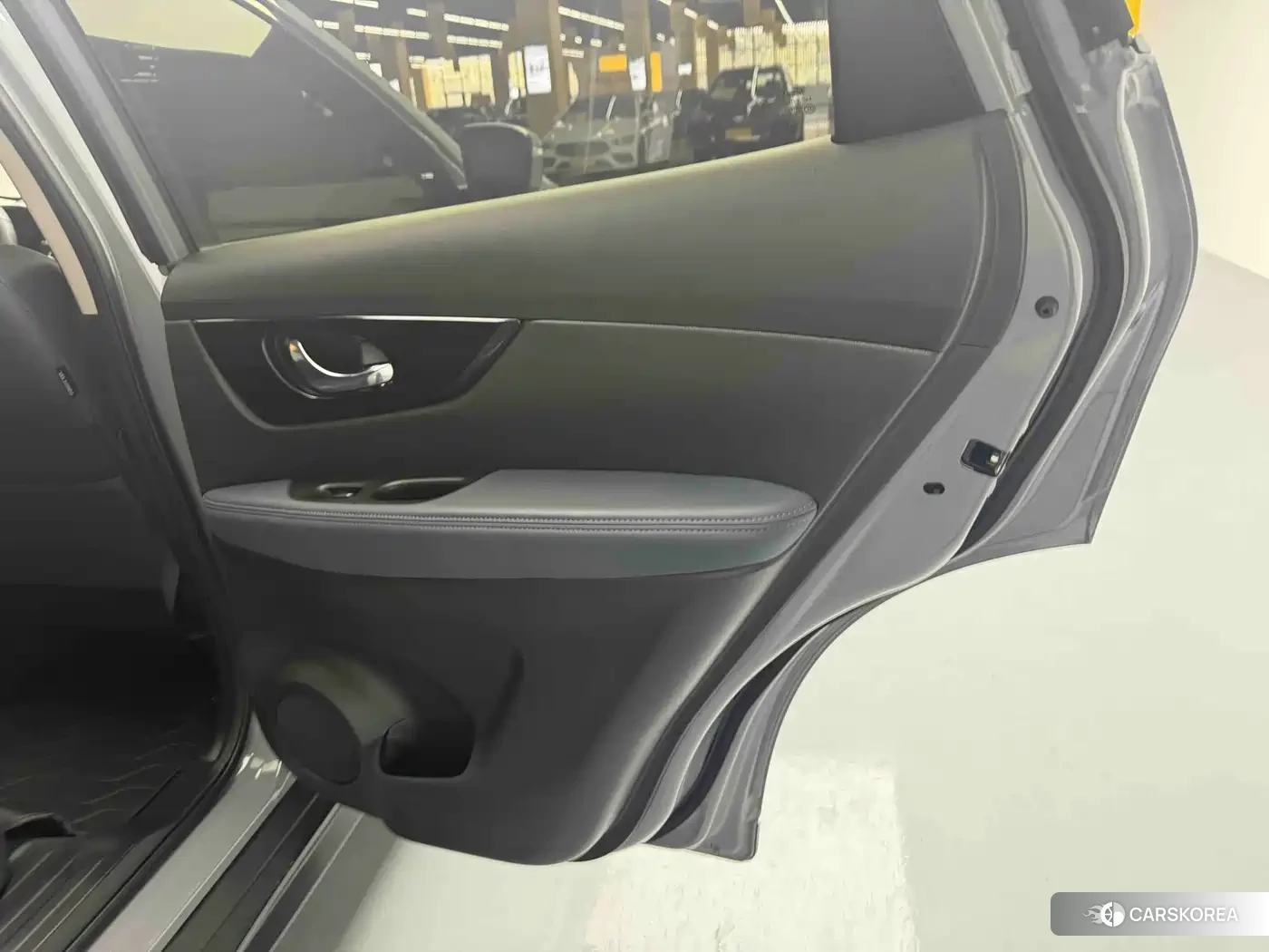Nissan Qijun 2025 Silver/gray из Китая, фото 5