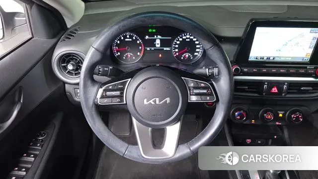 Kia The New K3 2nd generation 2022 Белый из Кореи, фото 5