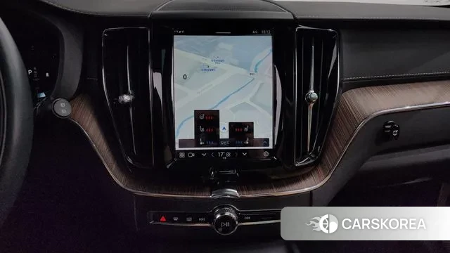 Volvo XC60 second Generation 2022 Белый из Кореи, фото 5