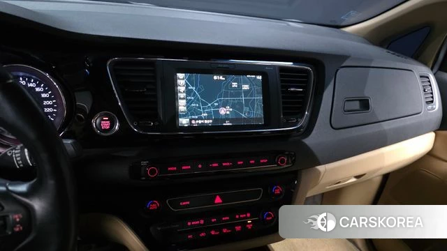 Kia The New Carnival 2019 Белый из Кореи, фото 5