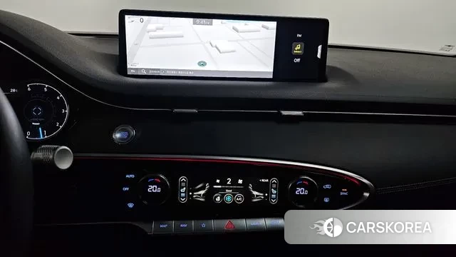 Genesis GV70 2023 Белый из Кореи, фото 5