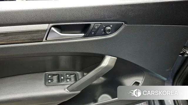 Volkswagen The New Passat 2018 Серый из Кореи, фото 5