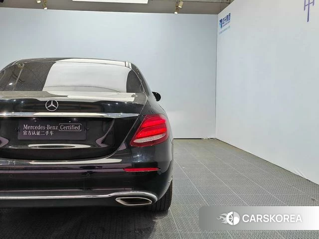 Mercedes-Benz E-class id 4221709 из Китая 5