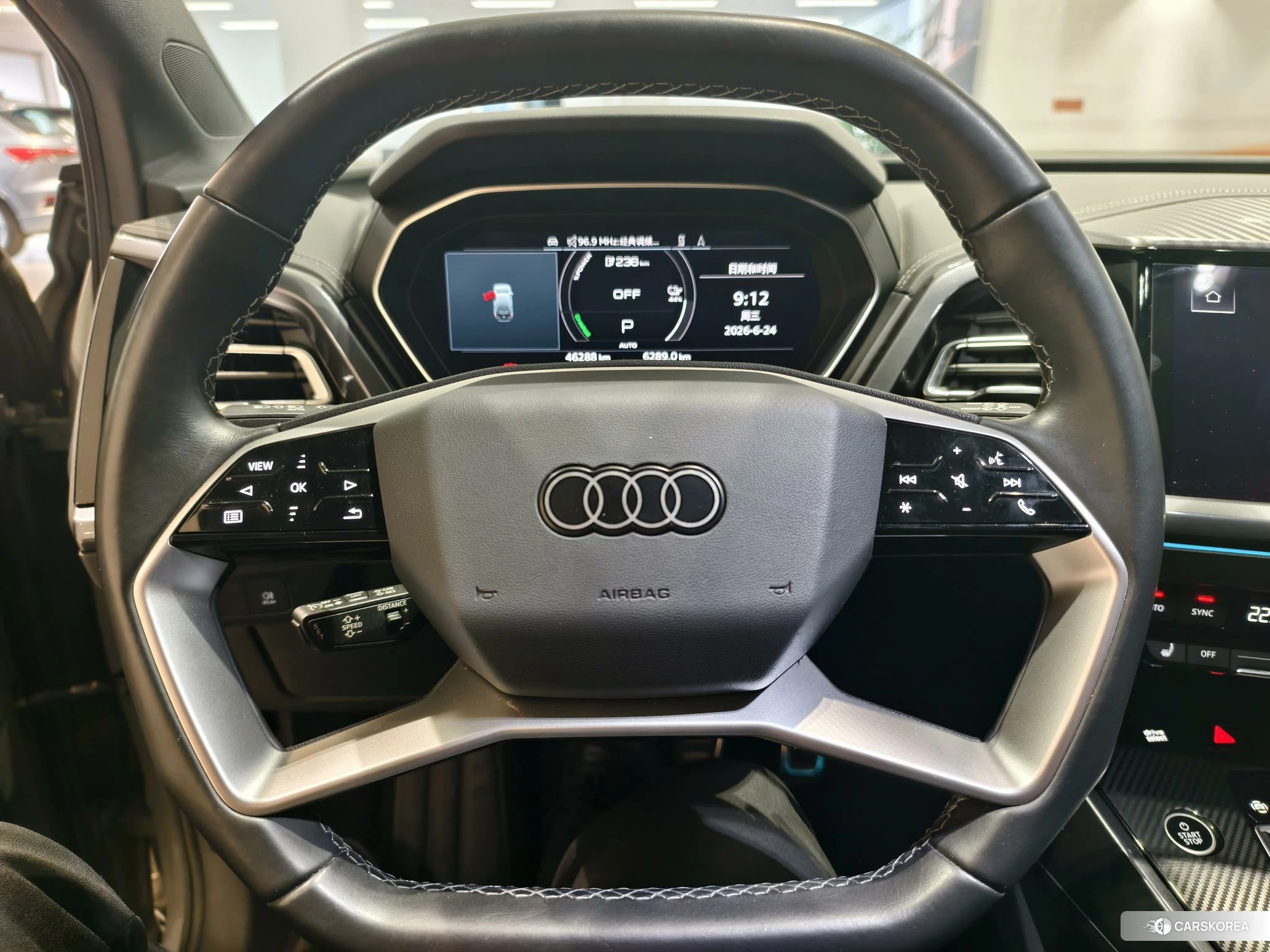 Audi Q4 e-tron 2023 Темно-серый из Китая, фото 5