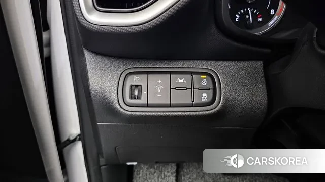 Hyundai Venue 2021 Белый из Кореи, фото 5