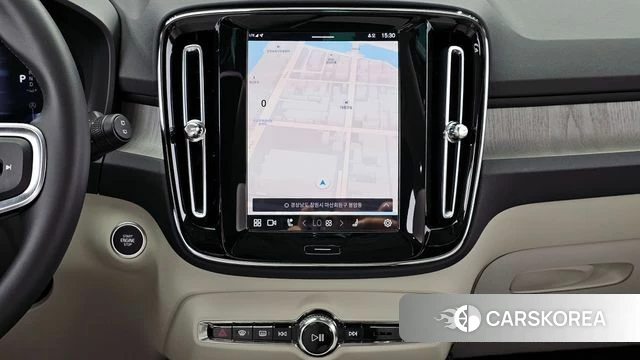 Volvo XC40 2024 Белый из Кореи, фото 5