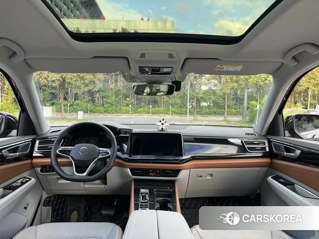 Volkswagen Tourang 2021 Черный из Китая, фото 5