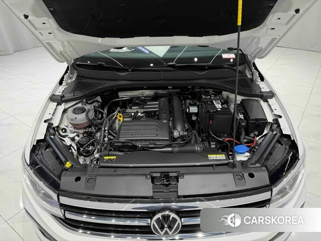 Volkswagen Bora 2023 Белый из Китая, фото 5