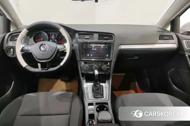 Volkswagen Golf 2020 Белый из Китая, фото 5