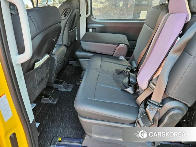 Hyundai Staria 2025 Желтый из Кореи, фото 5