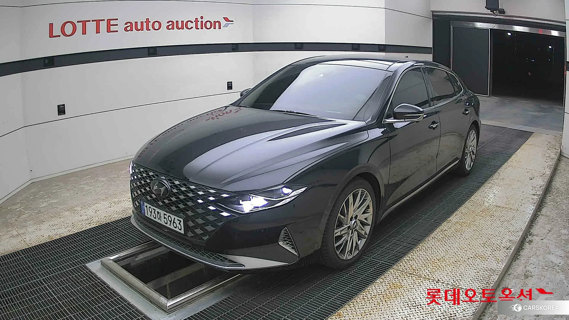 Hyundai Grandeur 2022 Midnight Black Pearl из Кореи, фото 5
