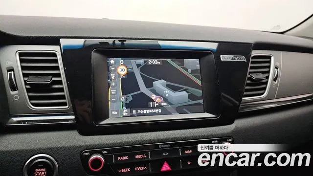 Kia Niro 2018 Белый из Кореи, фото 5