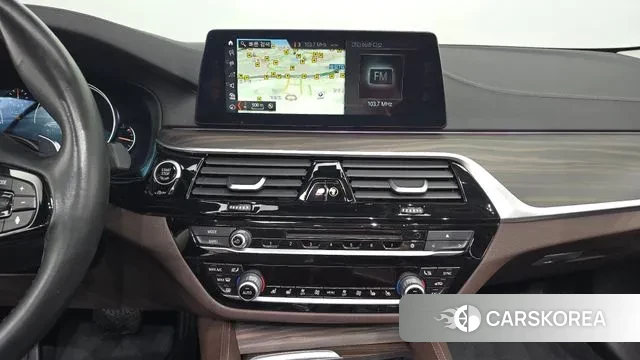 BMW 5 Series (G30) 2018 Синий из Кореи, фото 5