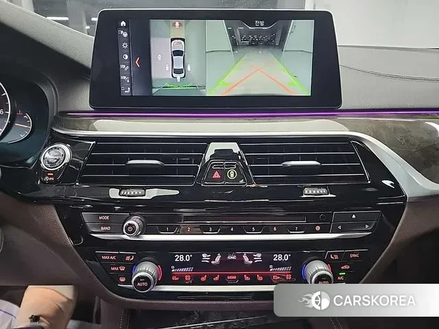 BMW 5 Series (G30) 2018 Белый из Кореи, фото 5