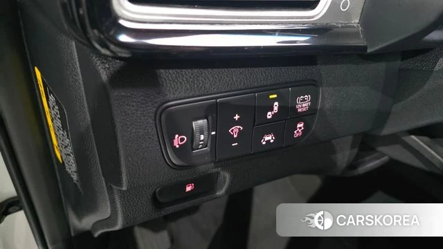 Kia Niro 2018 Белый из Кореи, фото 5