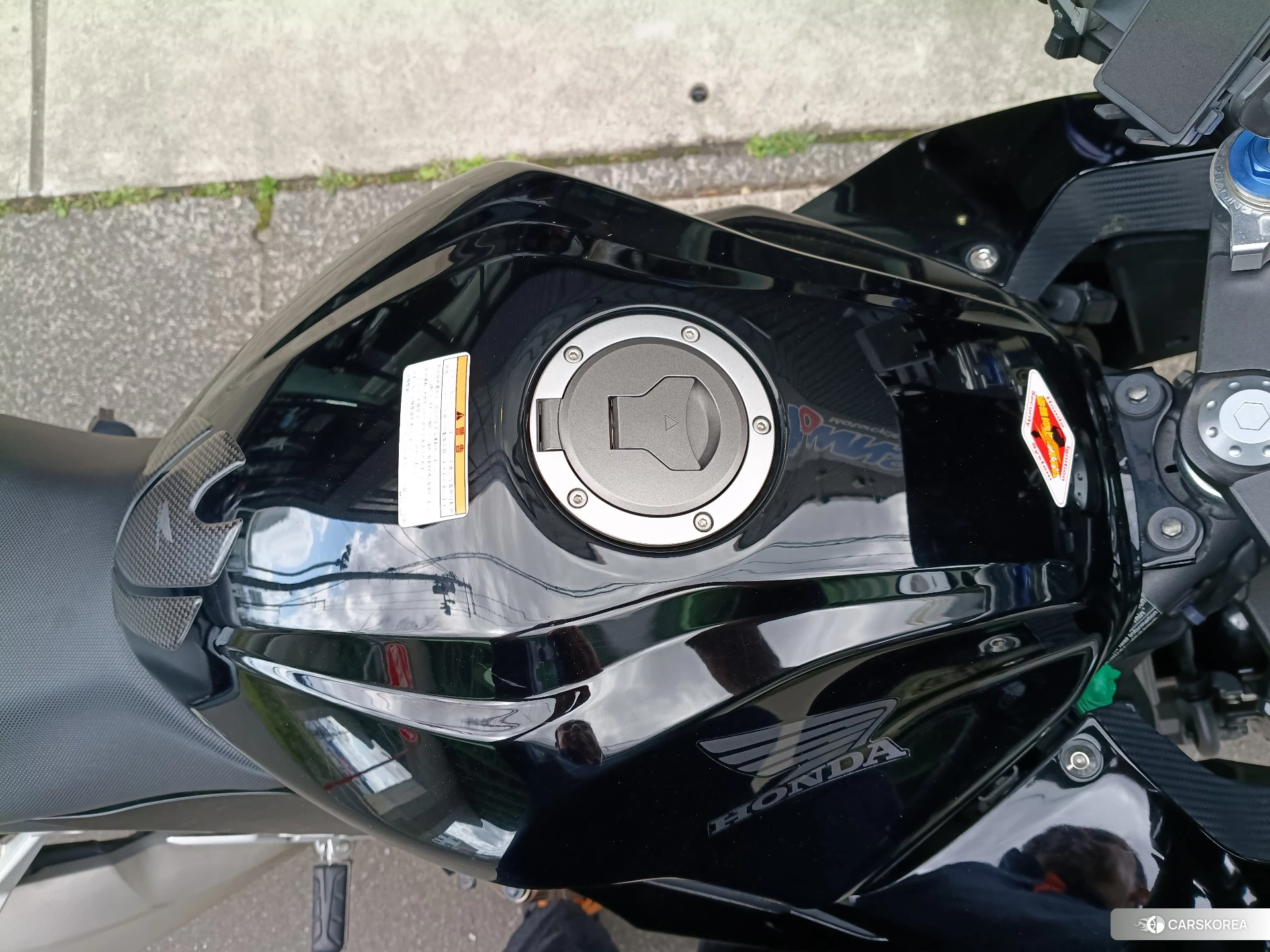 Проданный Honda CBR400R id 3948004 из Японии, фото 4