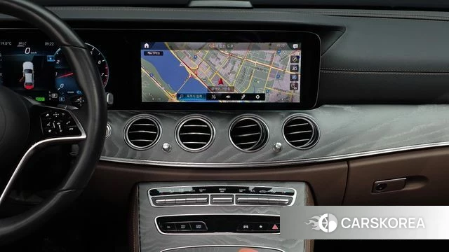 Mercedes-Benz E-Class W213 2023 Серый из Кореи, фото 5