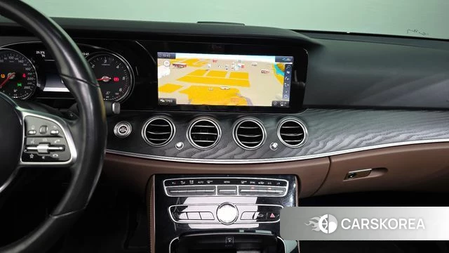 Mercedes-Benz E-Class W213 2020 Белый из Кореи, фото 5