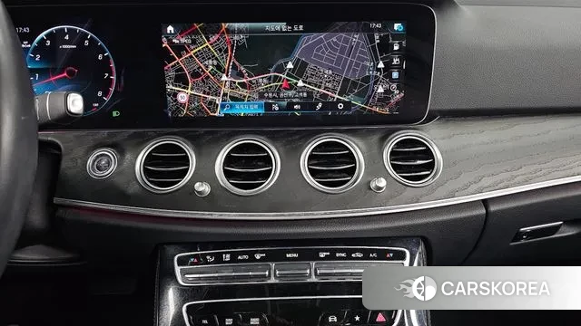 Mercedes-Benz E-Class W213 2022 Синий из Кореи, фото 5