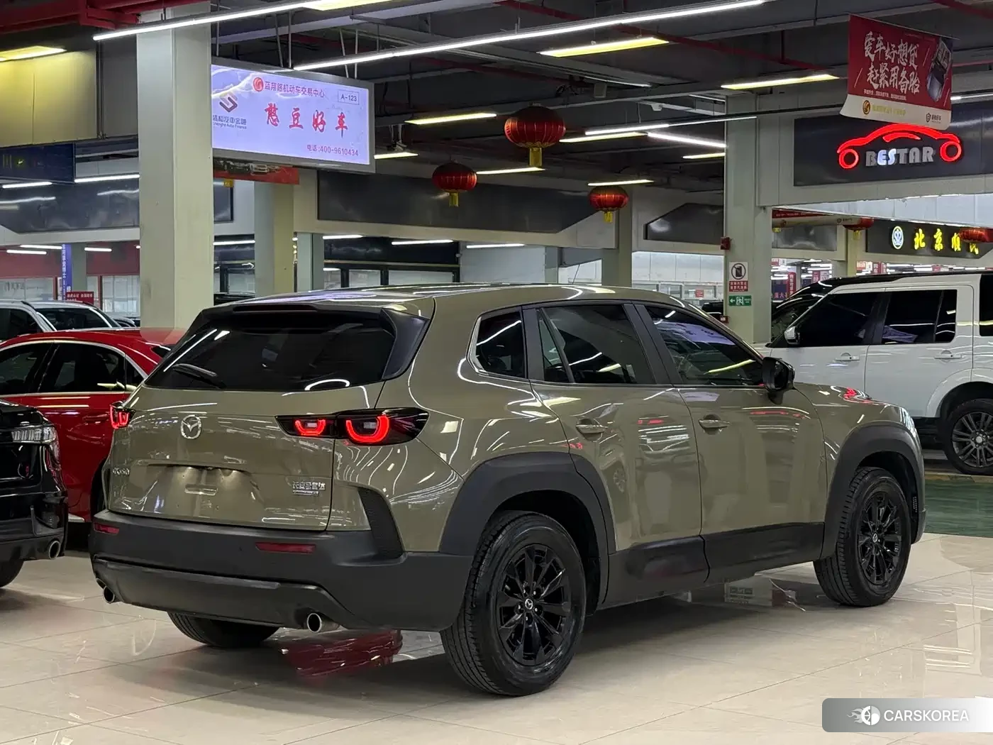 Mazda CX-50 2024 Champagne/brown из Китая, фото 5