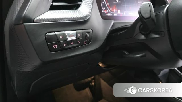 BMW 1 Series (F40) 2021 Белый из Кореи, фото 5