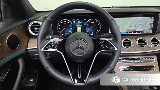 Mercedes-Benz E-Class W213 2022 Белый из Кореи, фото 5