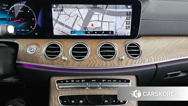 Mercedes-Benz E-Class W213 2023 Серебряный из Кореи, фото 5