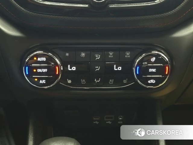 Chevrolet (GM Daewoo) Trailblazer 2021 Белый из Кореи, фото 5