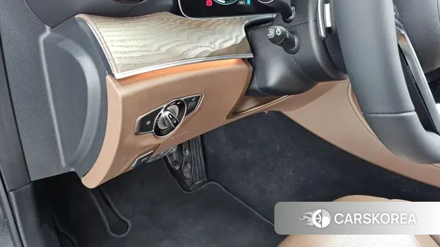 Mercedes-Benz E-Class W213 2023 Черный из Кореи, фото 5