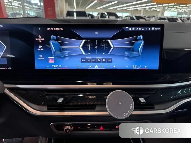 BMW X7 (G07) 2024 Черный из Кореи, фото 5