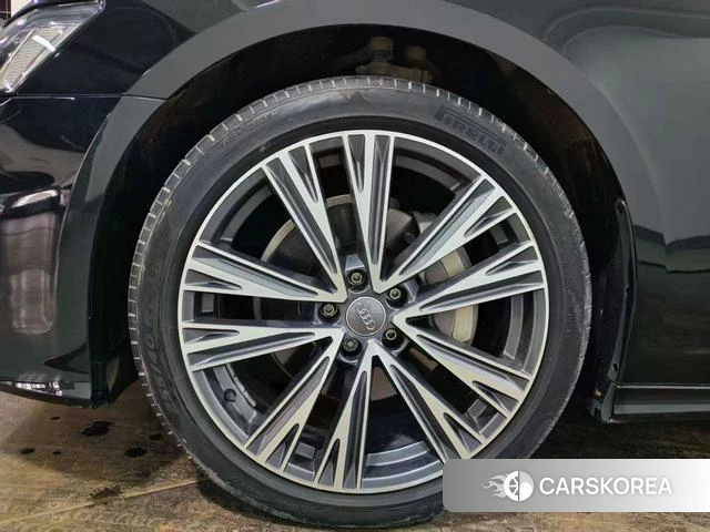 Audi A6L 2021 Черный из Китая, фото 5