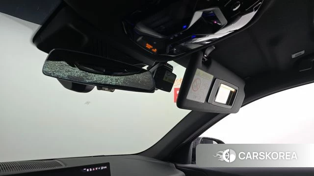 BMW 5 Series (G60) 2024 Серый из Кореи, фото 5