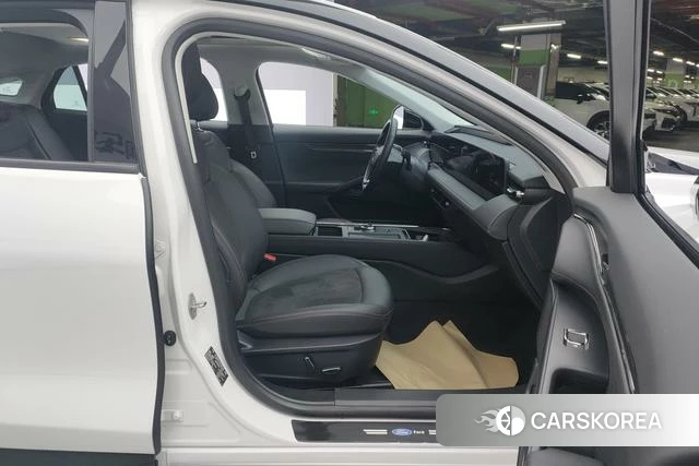 Ford Mondeo 2024 Белый из Китая, фото 5