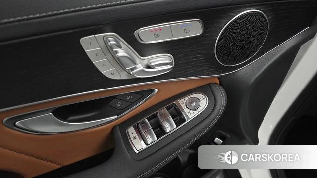 Mercedes-Benz GLC-Class X253 2023 Белый из Кореи, фото 5