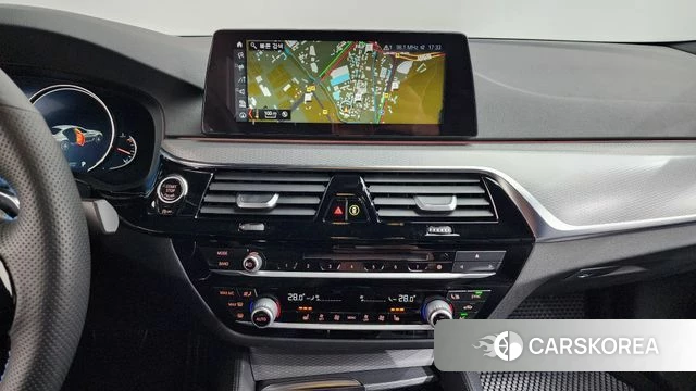 BMW 5 Series (G30) 2018 Серый из Кореи, фото 5