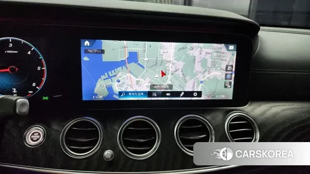 Mercedes-Benz E-Class W213 2020 Белый из Кореи, фото 5