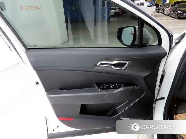 Kia Sportage 5th Generation 2022 Белый из Кореи, фото 5